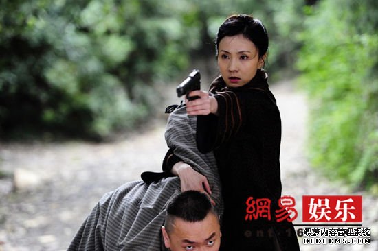 小陶虹在剧中与王宝强不打不相识。