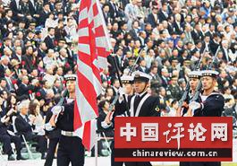 "西装组"和"制服组"斗争常见报端